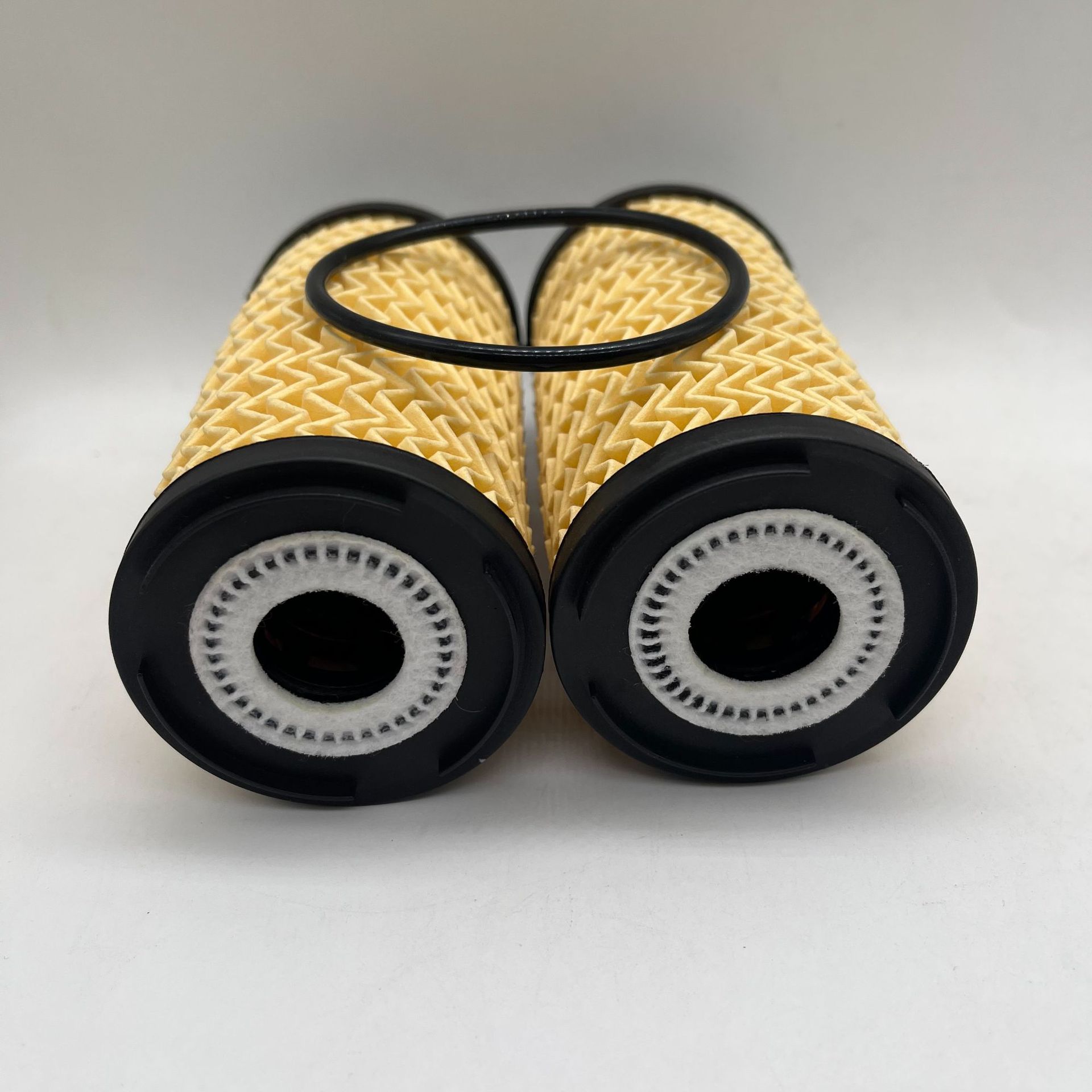 Oil Filter 15209-3920R Hu6011Z 770107114 Oil Filter Compatible with Mercedes-Benz and Nissan