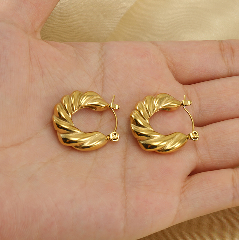 Mode Forme En U Acier Au Titane Placage Boucles D'oreilles Cerceau 1 Paire display picture 4