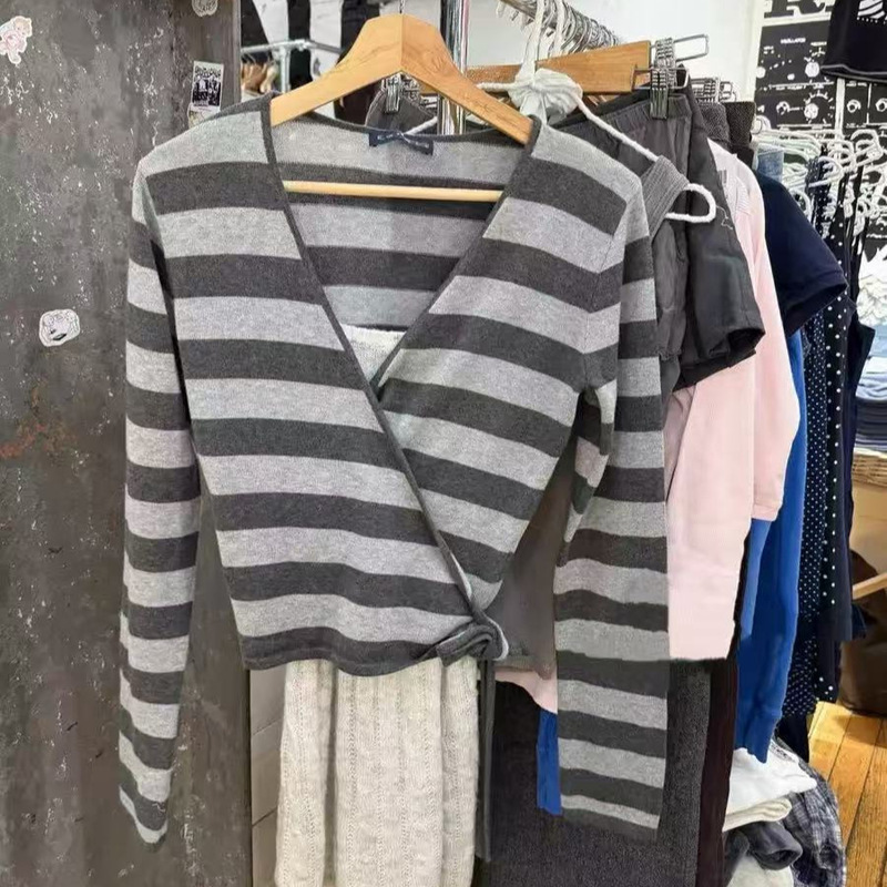 Bm Style Gray Striped Knit Sweater with Cross V-Neck Tie-Up Cardigan Wrap Sweater for Women Versatile Tie-Up Short Jacket