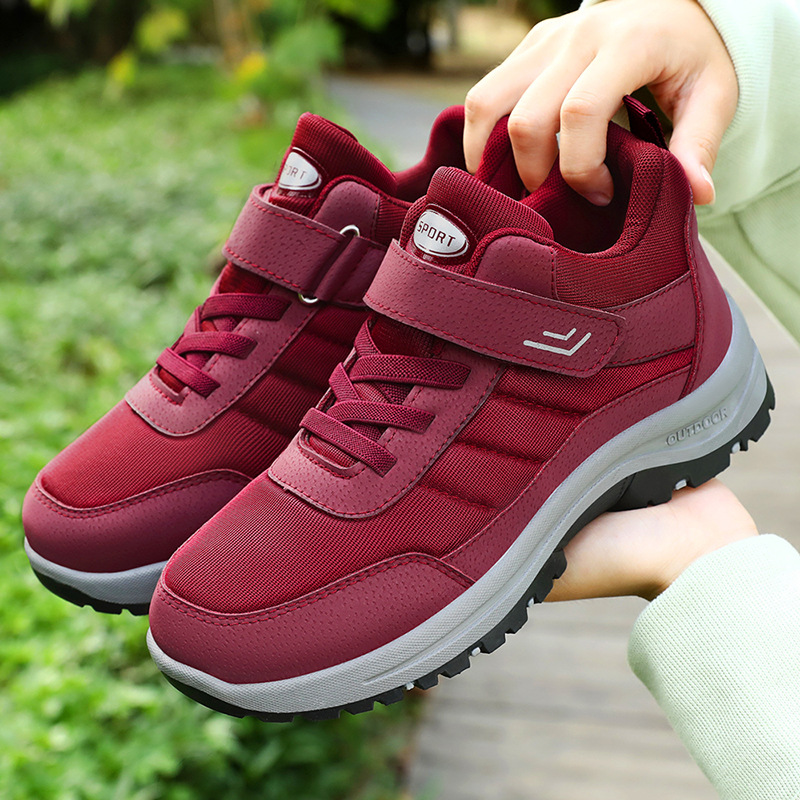 Zapatos de caída de otoño para mujeres zapatos de madres de mediana edad zapatos deportivos para hombres y mujeres mayoristas zapatos de carreras al aire libre para personas mayores