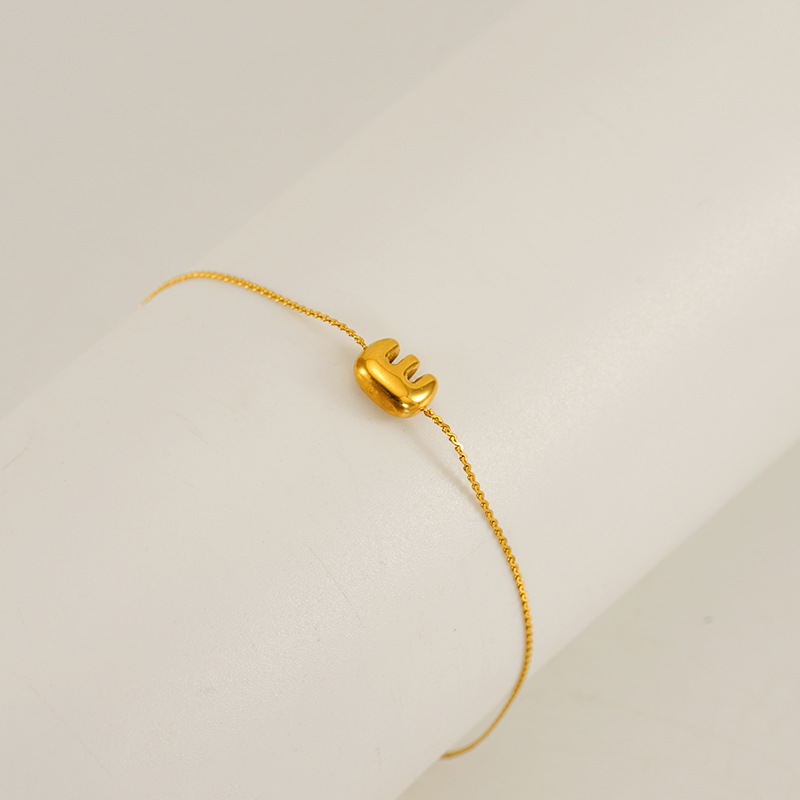 Nuevo lujo ligero de acero inoxidable inswind nicho de diseño de pulseras de letras 26 letras inglesas joyas de moda de mujeres