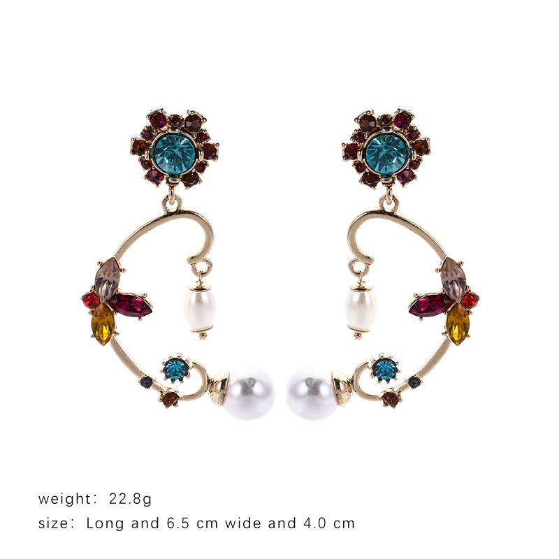 European And American Fashion Trendy Irregular Alloy Rhinestone Pearl Earrings Flower Flower Symmetrical Female Earrings Cross-border Hot Sale display picture 2