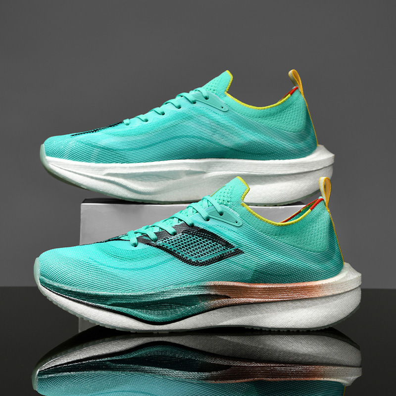 Zapatos de carreras de suela blanda superligera transpirables para hombres y mujeres, zapatos de carreras de carbono de fricción y sonido