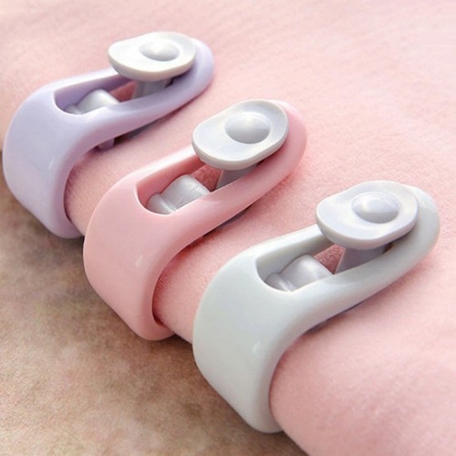 Quilt holder, needleless bed sheet holder, anti-slip artifact, quilt clip, anti-run buckle, safety quilt cover