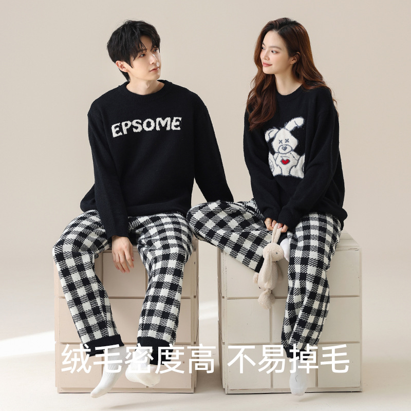 [반벨벳] 커플 잠옷 여성 가을과 겨울 따뜻한 기모 두꺼운 느슨한 버전은 남성용 집 옷 밖에서 입을 수 있습니다.