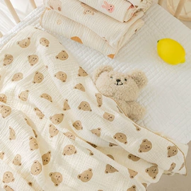 抱被抱毯;围嘴围兜;婴童枕芯