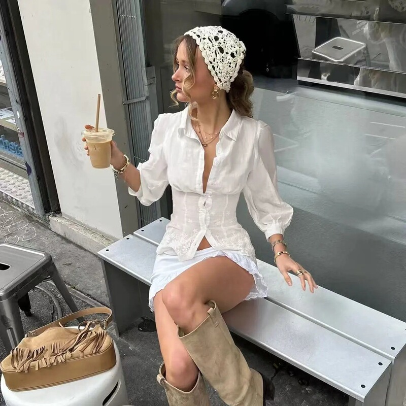 French-Style White Embroidered Shirt for Women, 2025 Autumn New Hot Girl Waist-Cinching Slim-Fit Turn-Down Collar Button-Up Top