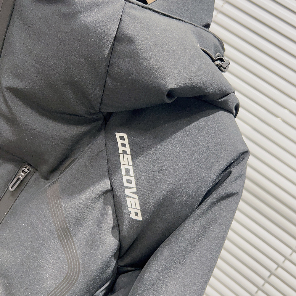 Abbigliamento maschile Giacca con cappuccio e stampa offset con taglio tridimensionale_voghion.com