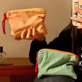 ins风化妆包女便携大容量2025新款旅行化妆品杂物收纳袋小洗漱包
