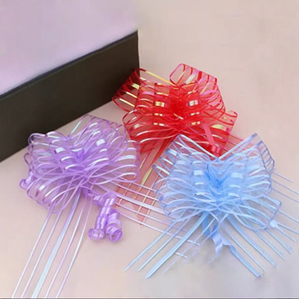 Navidad, víspera de Navidad, manzanas, manzanas, embalaje de regalos de boda, arco de boda, flores de mano, decoración del coche de boda