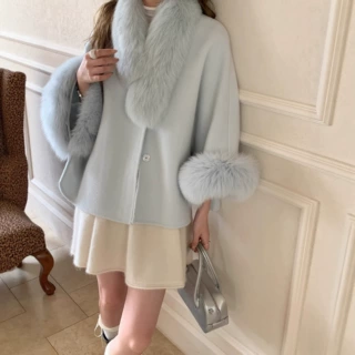 贵贵小富婆2026狐狸毛领秋冬羊毛呢子斗篷新款外套女双面羊绒大衣