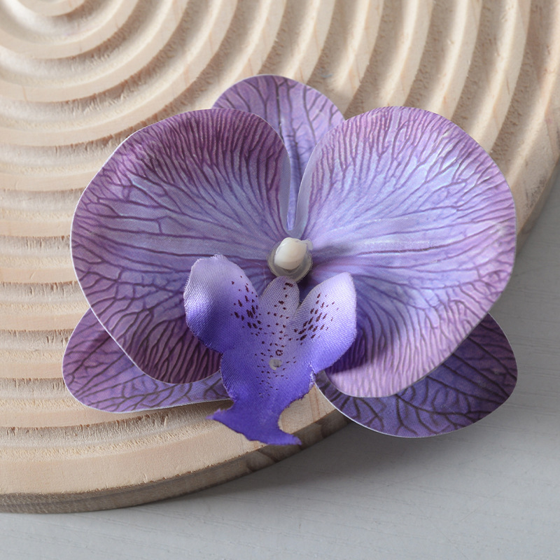 胡蝶蘭の花の頭は花びらの部品をシミュレーションします。|undefined