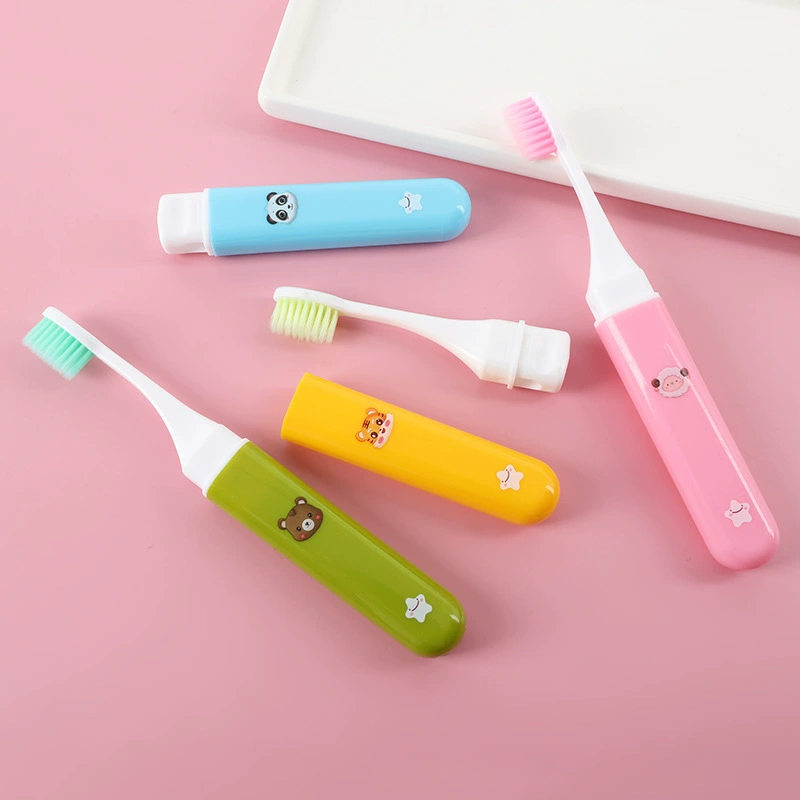 Портативная складная зубная щетка для детей от 3 до 12 лет, складная портативная зубная щетка для путешествий с мягкой щетиной, для использования в путешествиях и на выездах.