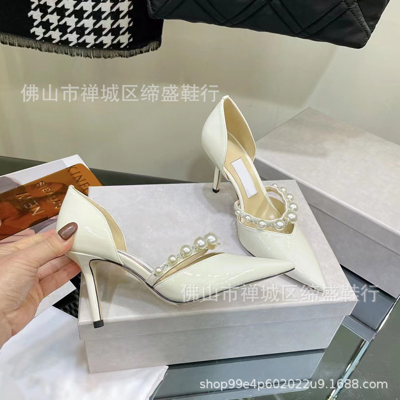 High-Heeled Shoes for Women 2026 Spring New Style Pearl Hollow Pointed Toe Sandals Elegant and Fashionable Patent Leather Stiletto Heel Sandals High-Heeled Shoes for Women 2026 Spring New Style Pearl Hollow Pointed Toe Sandals Elegant and Fashionable Patent Leather Stiletto Heel Sandals