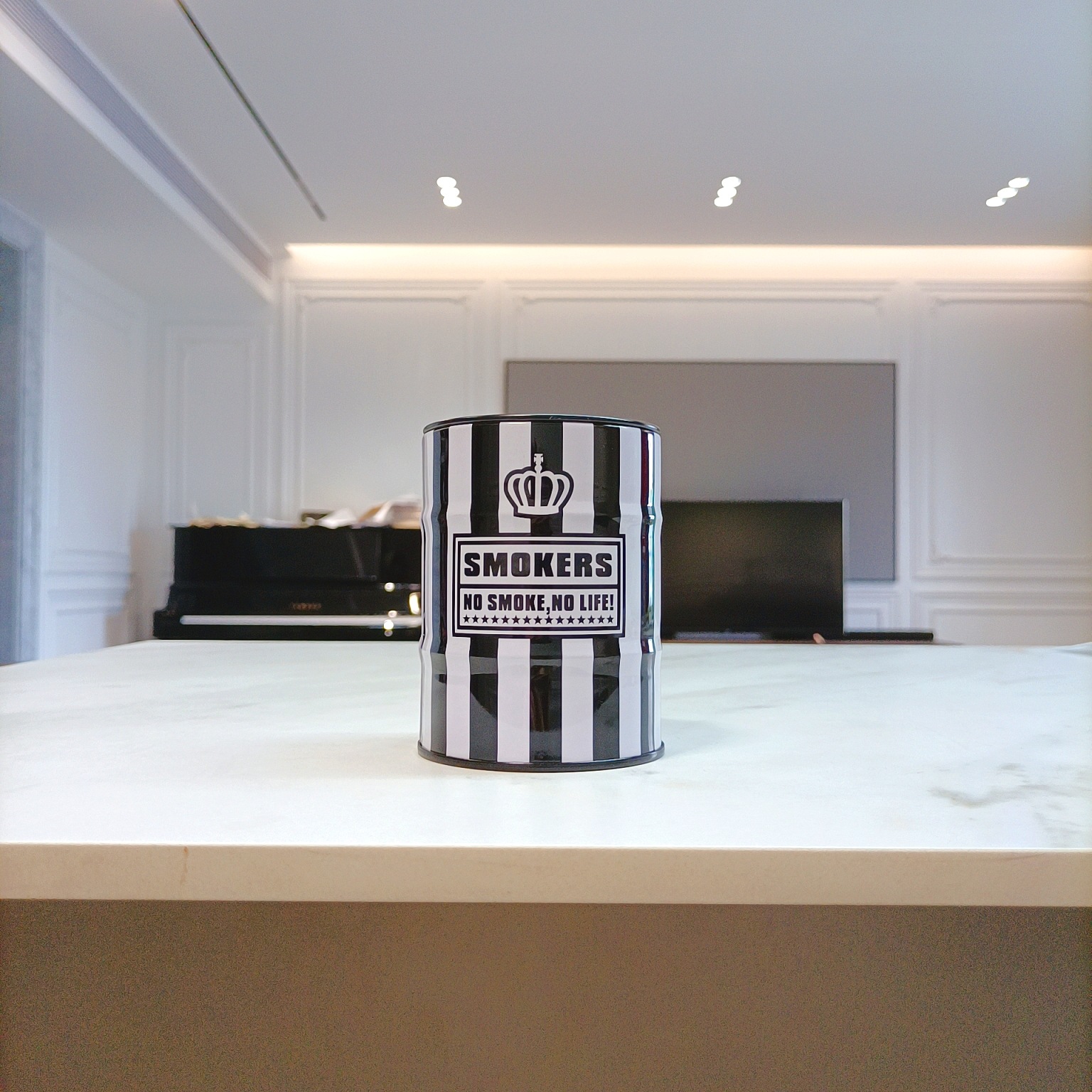 Moda japonesa de moda barril de aceite cenicero personalidad mini cenicero de acero inoxidable barril de gasolina cenicero