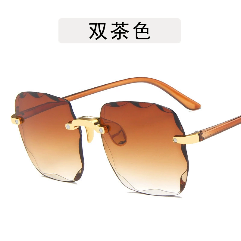 Sunglasses Retro solar-powered, European style, fashion trend, lightweight 0.148 kg