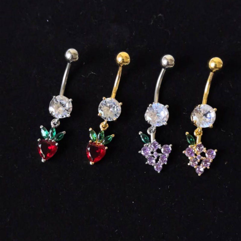 Silver pointed spike labret stud material detail