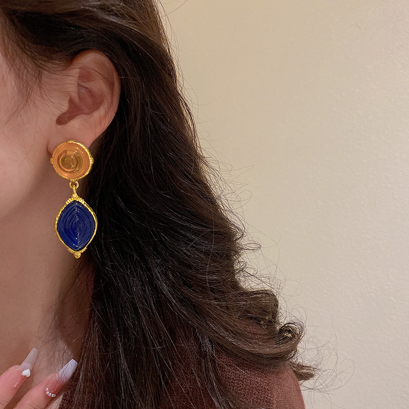 Retro Heart Shape Copper Plating Resin Earrings 1 Pair