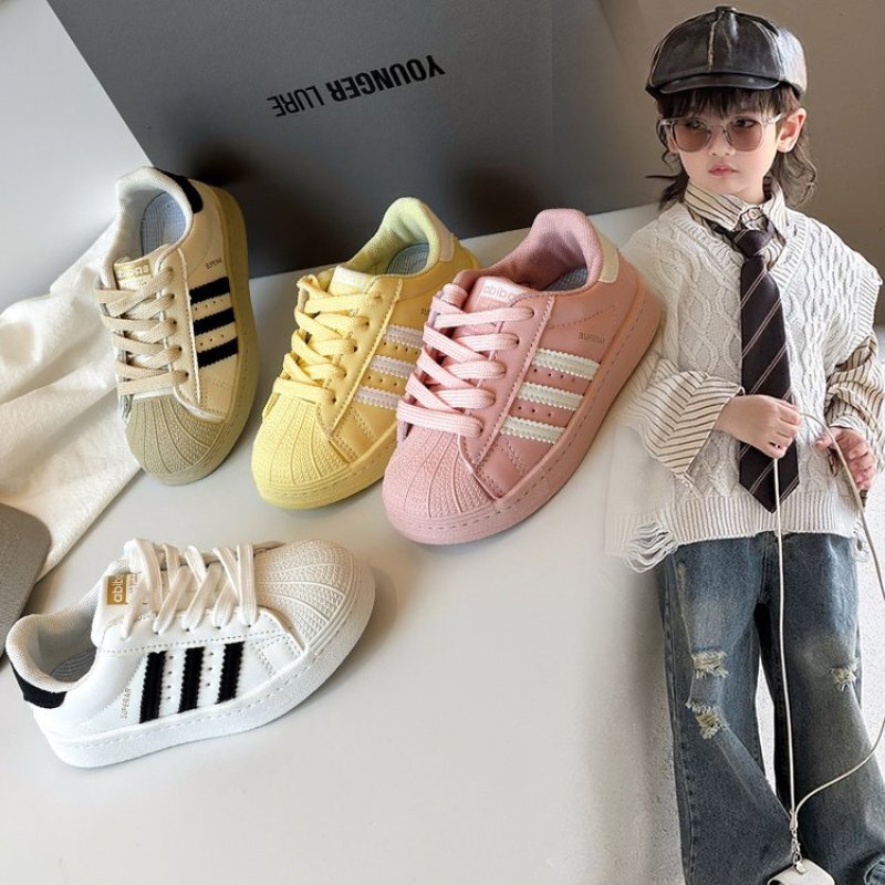 Children's Shell Toe Sneakers Spring and Summer New Genuine Leather Girls' Sports Shoes Lightweight Non-Slip Black Boys' Casual Shoes Children's Shell Toe Sneakers Spring and Summer New Genuine Leather Girls' Sports Shoes Lightweight Non-Slip Black Boys' Casual Shoes