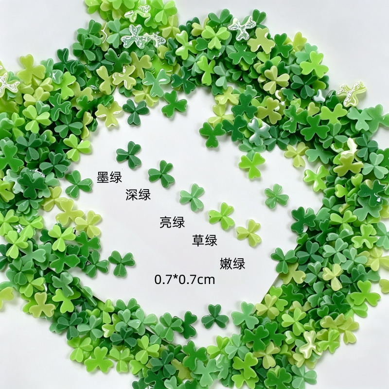 Mini glow-in-the-dark clover decorative accessories for DIY nail art, earrings, and cream glue embellishments