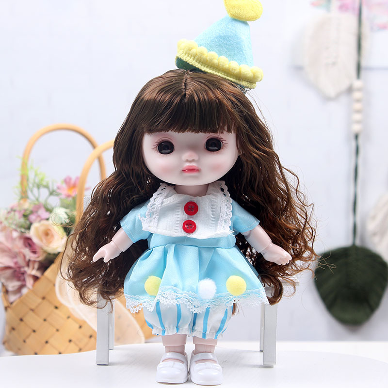 Venta al por mayor 22cm comercio exterior nuevo estilo venta caliente leche linda muñeca de vinilo linda princesa niña jugar a la casa juguetes