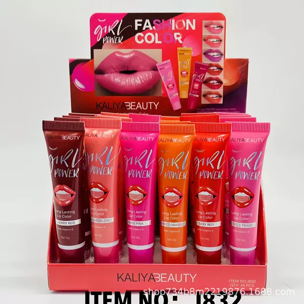 J832