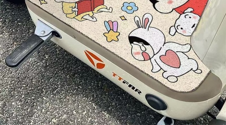 Customized Electric Scooter Cartoon Foot Pads, Custom-Made Wire Loop Pedal Mats, Electric Scooter Dust Removal Pedal Mats, Bring in Wealth and Treasure Cat