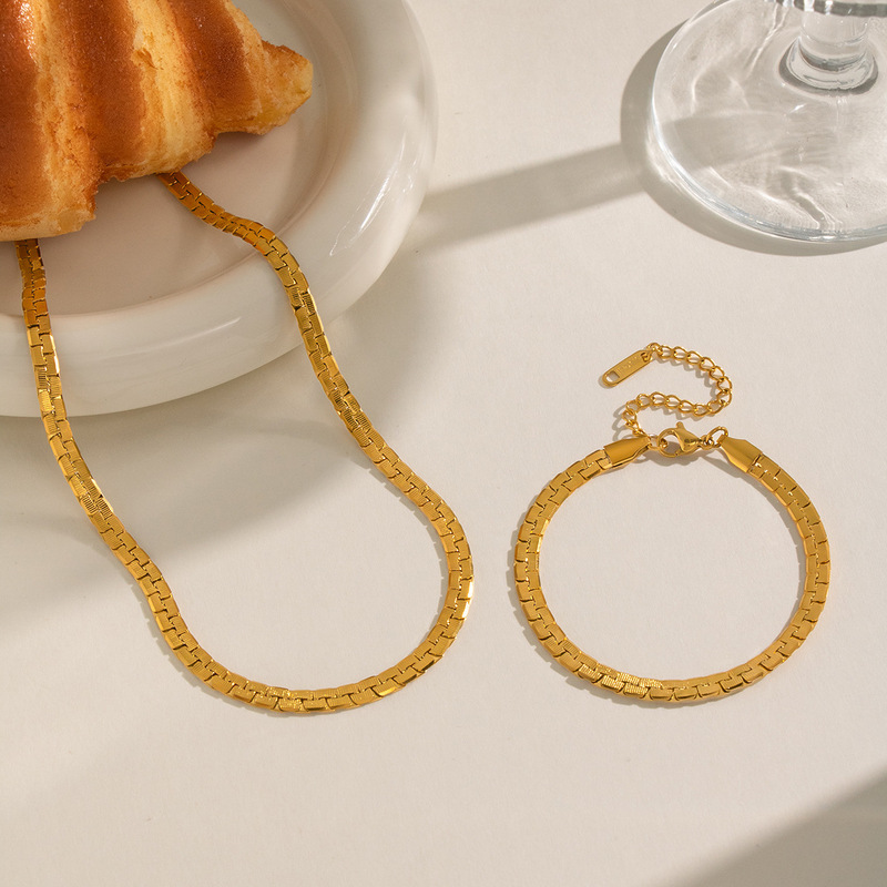 Cross-Border Stainless Steel 18K Gold Necklace and Bracelet Set for Women, Non-Fading, Light Luxury Geometric Chain Link, Ins-Style Jewelry