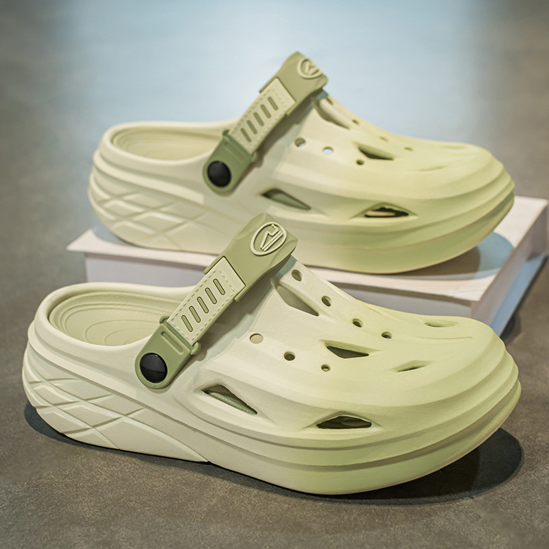 Zapatos con agujeros para hombres y mujeres nuevo estilo de alta gama verano al aire libre Baotou antideslizante EVA pisando mierda sandalias y zapatillas para adolescentes