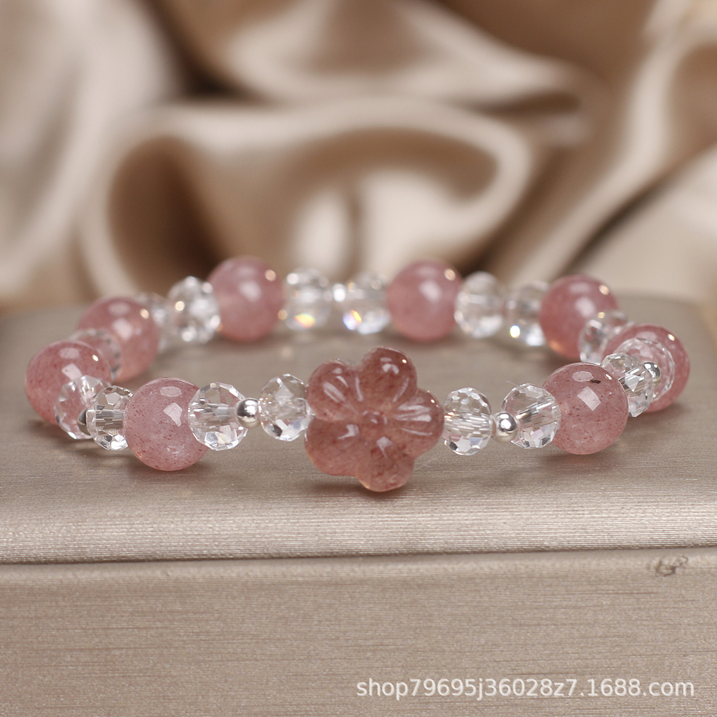 ��Ȼ��ݮ�����Ů���p�ݾ������һ��\�۾�С�������ִ����|�۶Y��