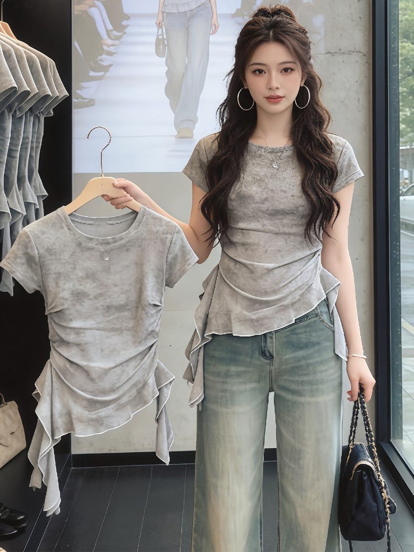 Áo thun nữ tay ngắn cổ tròn, phối dây rút eo, họa tiết tie-dye bất quy tắc — màu đen
