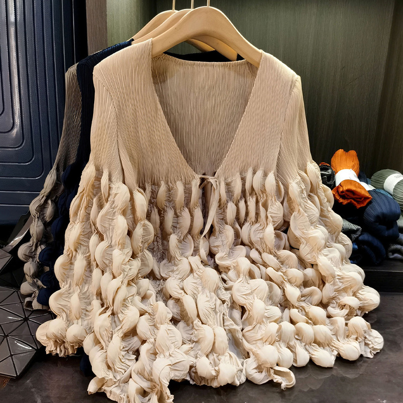 Heavy Industry Design Bubble Pleated Short Outwear Elegant Work Clothing Versatile Lace-Up Cardigan Top Women's Autumn New Style Heavy Industry Design Bubble Pleated Short Outwear Elegant Work Clothing Versatile Lace-Up Cardigan Top Women's Autumn New Style