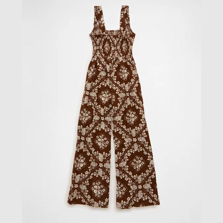 Casual women's sleeveless jumpsuit with pleated bodice, animal print, high waist, drapey, breathable, long-length jumpsuit Casual women's sleeveless jumpsuit with pleated bodice, animal print, high waist, drapey, breathable, long-length jumpsuit