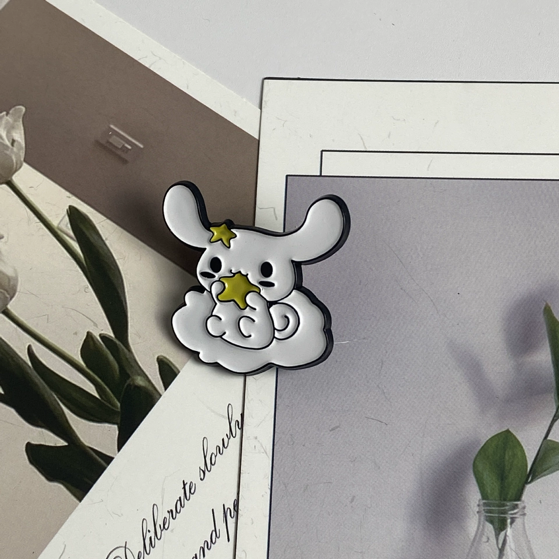 Металлическая брошь Hello Kitty, мультяшный значок из металла с эмалевым эффектом, разные цвета