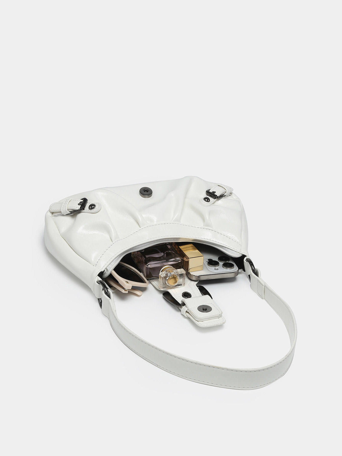 Women's Gender Women's Medium Pu Leather Solid Color Classic Style Square Zipper Underarm Bag