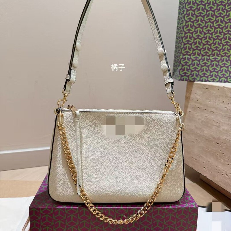 New popular Coach pearl mahjong bag, classic monogram design, fashionable and versatile, can be worn as a shoulder bag, handbag, crossbody bag, or underarm bag for women New popular Coach pearl mahjong bag, classic monogram design, fashionable and versatile, can be worn as a shoulder bag, handbag, crossbody bag, or underarm bag for women