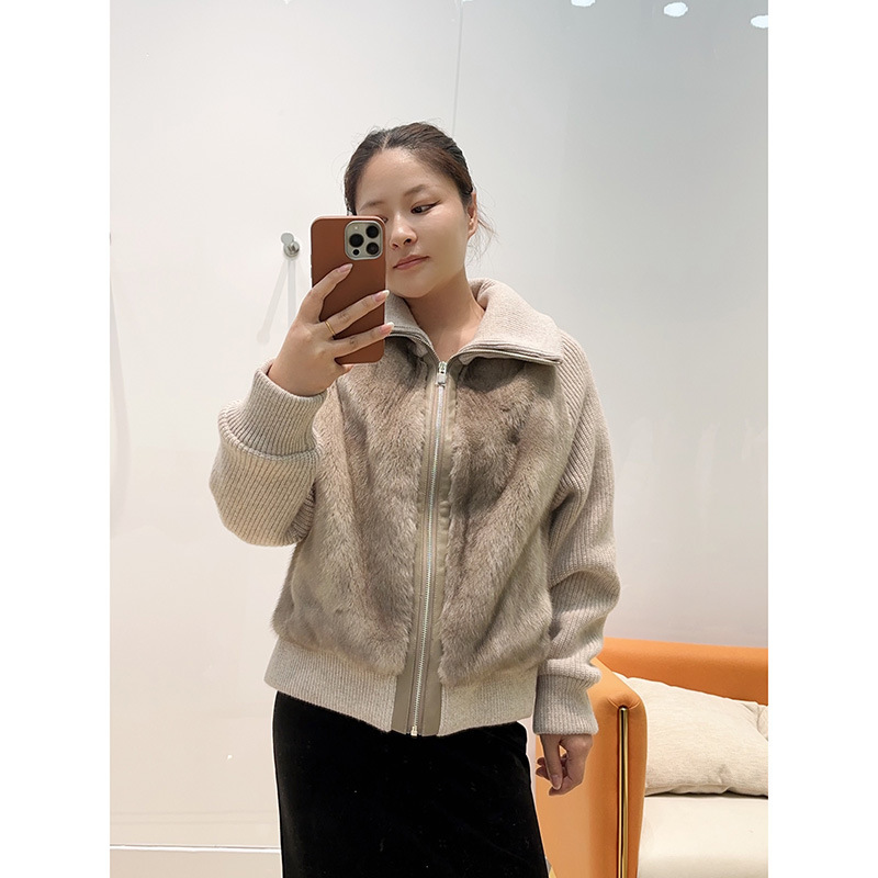 2025 Women's Lapel Imported Small Mink Spliced Cashmere Wool Knitted Back Filled with Goose down to Heattech and Fashionable 2025 Women's Lapel Imported Small Mink Spliced Cashmere Wool Knitted Back Filled with Goose down to Heattech and Fashionable