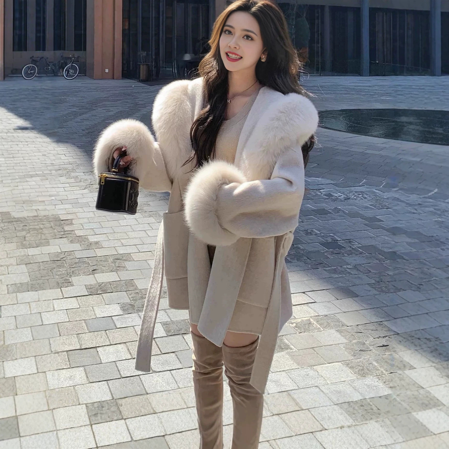 Women's double-sided cashmere coat with large fur collar, 2026 winter new style, short hooded woolen coat with tie for petite women