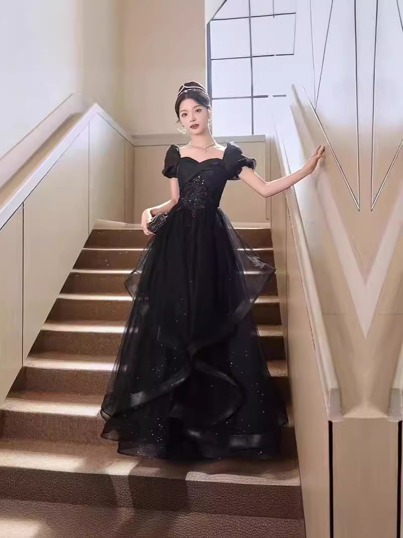 Vestido de noche negro vestido de banquete femenino temperamento lujoso ligero de alto nivel estudiante de alta gama exámenes de arte presidieron el vestido de actuación de mitzvah