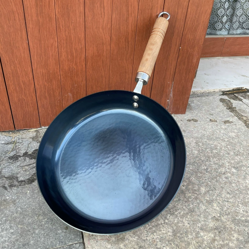 Строгое избиратель Zhangqiu handmade iron pot mirror flat frying cooker, house frying pan, no sticky pan, no coating, spot iron pot