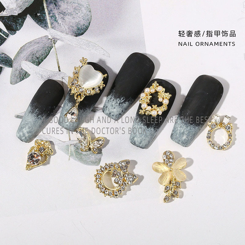 European and American Fashion Nail Art Jewelry Internet Celebrity Luxury Butterfly Pendant Water Drops Super Flash Diamond Nail Jewelry Armor Diamond Decoration