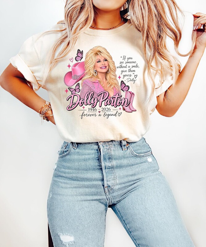 European size cotton T-shirt, Dolly Parton country music icon T-shirt, cowgirl T-shirt (default) European size cotton T-shirt, Dolly Parton country music icon T-shirt, cowgirl T-shirt (default)