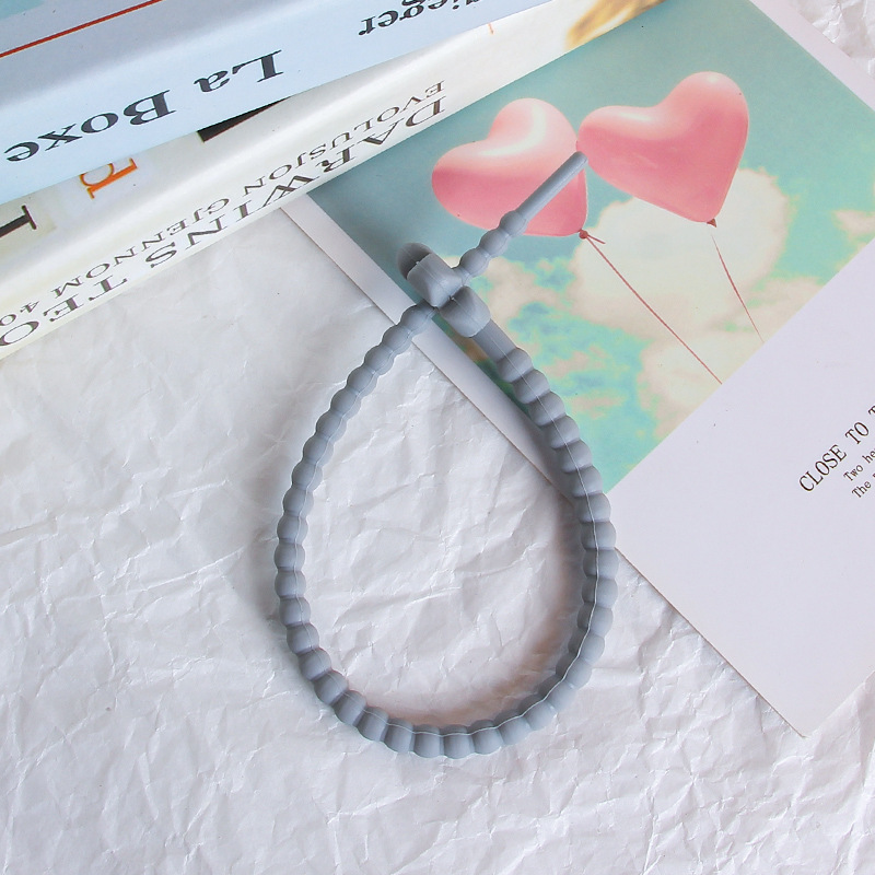 25cm colorido pequeña flor de silicona cuerda DIY joyería llavero accesorios auto-bloqueo cordón Correa cordón corbata