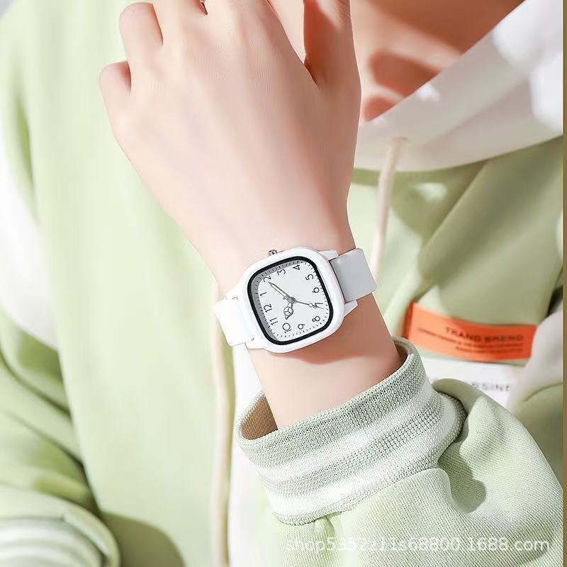 Korean-style college-style square watch, fashionable and casual, suitable for middle and high school students, simple and elegant, candy-colored silicone women's wristwatch