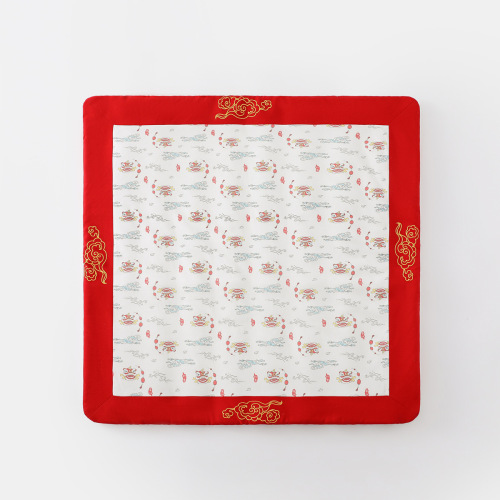 Infants and young children keep warm when going out, autumn and winter red newborn swaddling blanket, thick cotton swaddling towel for newborns