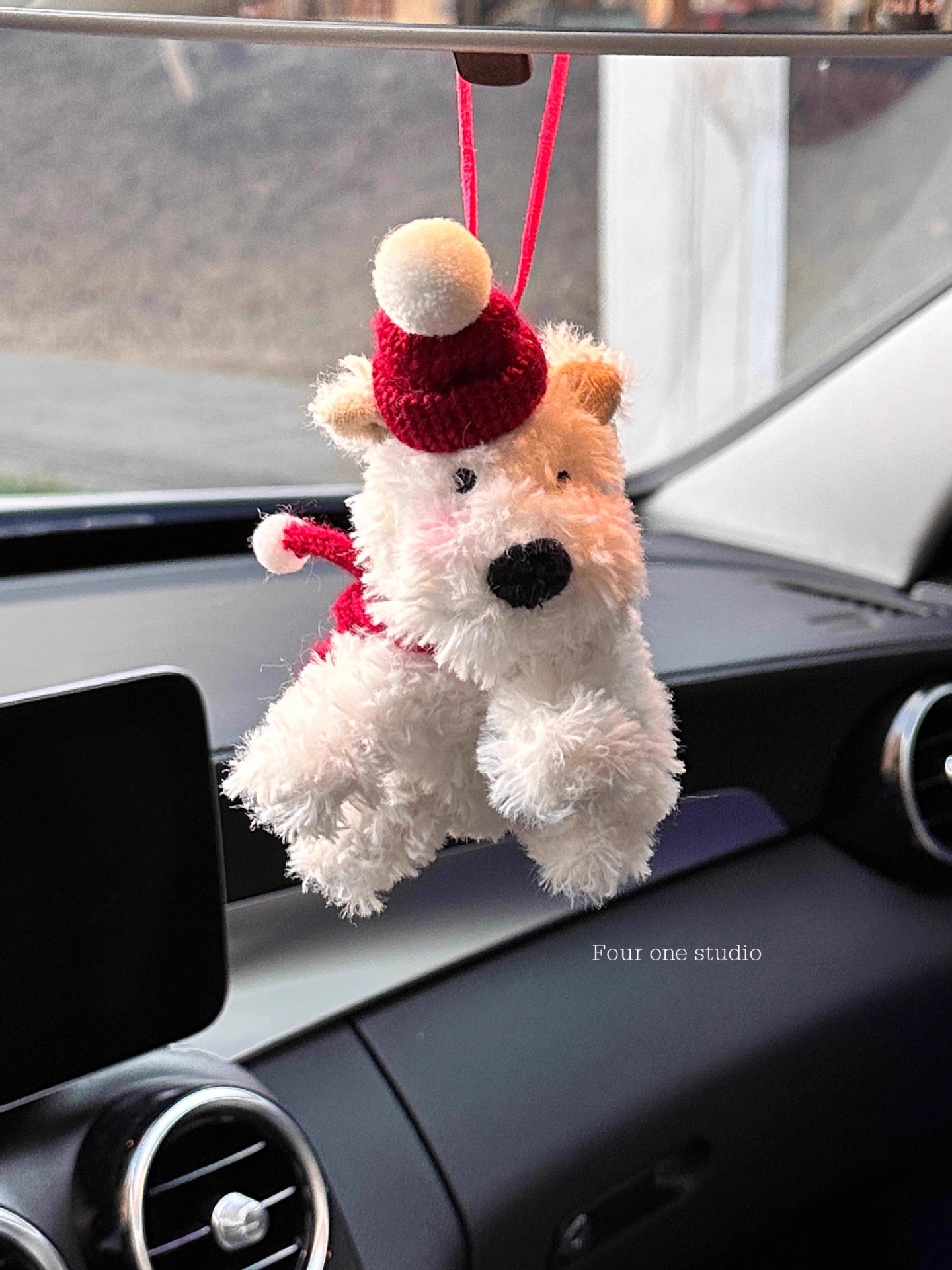 West Highland Car Screen Ornament, Doodle-Style Puppy Car Dashboard Screen Decoration, Car Interior Accessory, Christmas Gift