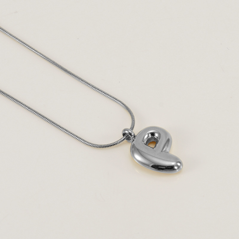 Burbujas transfronterizas 26 letras inglesas colgante brillante collar nicho universal oro acero titanio joyería collar