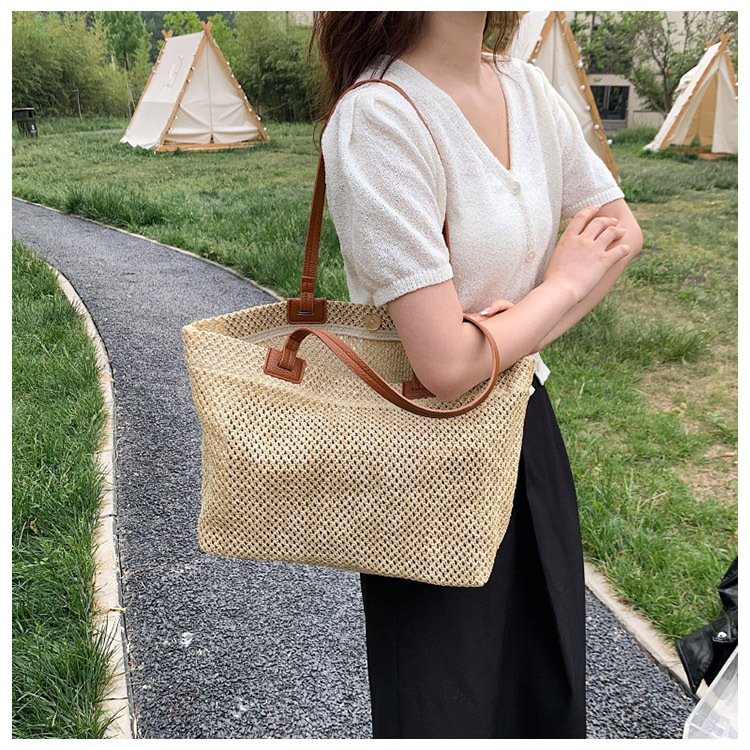 Women's Medium Straw Solid Color Vintage Style Magnetic Buckle Straw Bag display picture 3