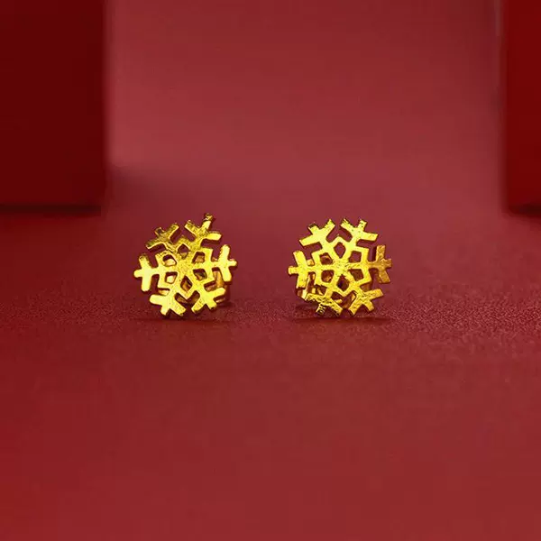 Earrings, with snowflakes
