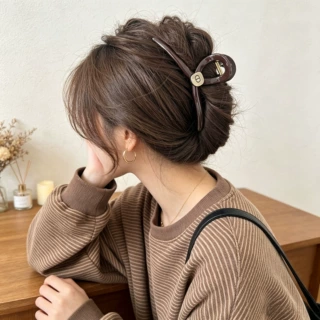 复古抓夹女2025新款高级感大号发量大发夹高质量后脑勺鲨鱼夹头饰